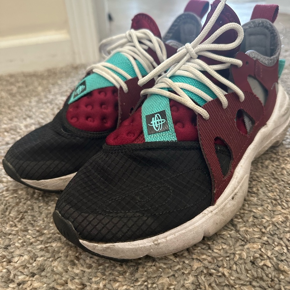 Nike Huarache men’s size 7.5
